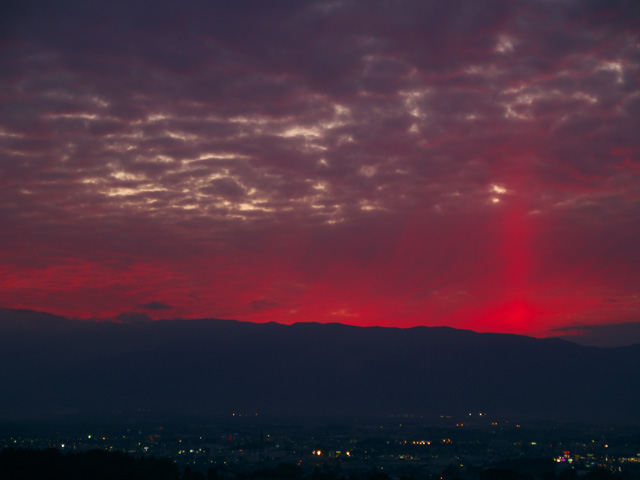 薄明の空に_c0110112_22223974.jpg