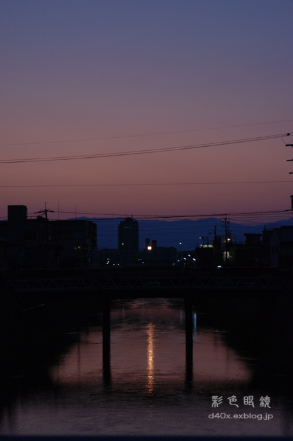 下町の夕空_e0121855_3465552.jpg