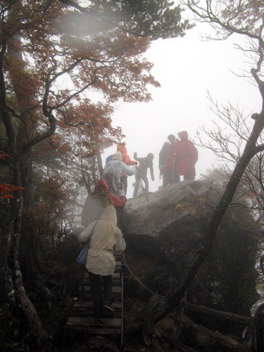 参った！山の天気はこういうもの_f0007956_21251530.jpg