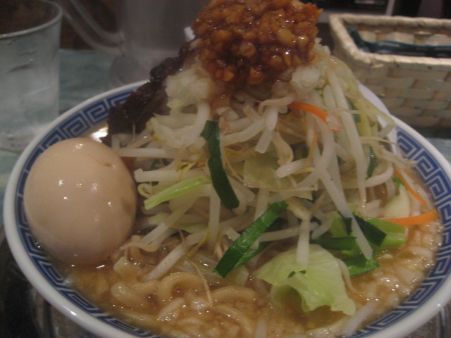 出張初日 麺屋こうじの「角ふじラーメンwith煮玉子」¥800@柏_b0042308_2136791.jpg