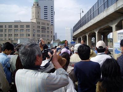 「象の鼻パーク」の転車台と軌道跡見学記_f0030574_1629731.jpg
