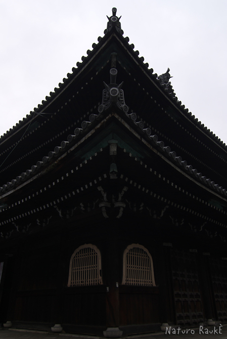 御寺 泉涌寺　（前）_e0150228_2341863.jpg