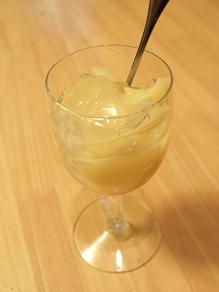 手でちぎる。 キャベツとしめじのお味噌汁づくり_d0128268_19514059.jpg