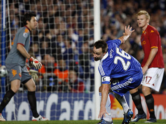 不敗神話は続く・・・～UEFA CL Chelsea vs Roma _e0055069_21555166.jpg