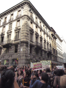 イタリアの教育改革と学生デモ_f0106597_26409.jpg
