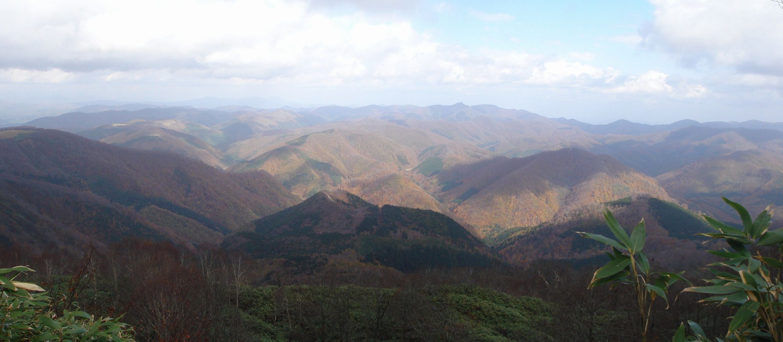 皮投岳（皮投嶽） - 秋田県鹿角市・岩手県八幡平市_f0137955_22242083.jpg