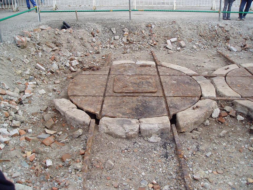 「象の鼻パーク」の転車台と軌道跡見学記_f0030574_230522.jpg