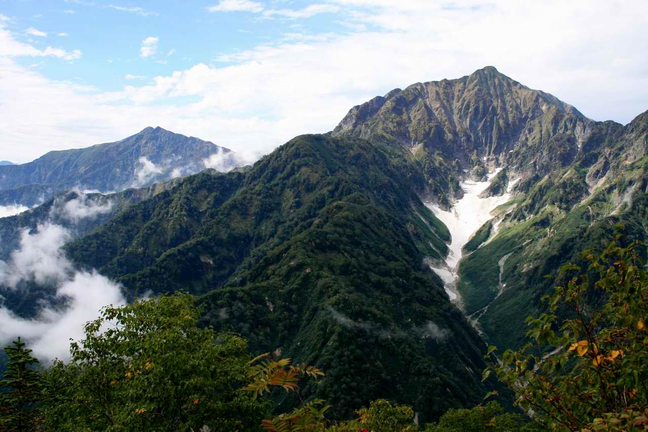 五竜岳から遠見尾根を下る 3日目 山好き的日々 京都北山 五竜岳から遠見尾根を下る 3日目 山好き的日々 京都北山
