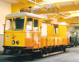 ウィーン市電事業用車の保存車_e0030537_1295576.jpg