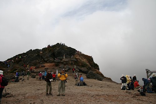 秋の安達太良登山　頂上_f0048546_819302.jpg