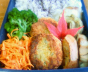 10月27日( 月)コロッケとしょうが焼き弁当_f0171271_7194686.jpg