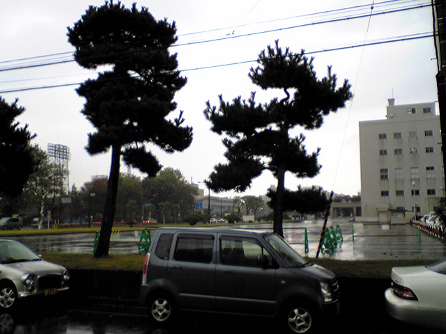 秋田地方裁判所の・・・_f0081443_21422074.jpg