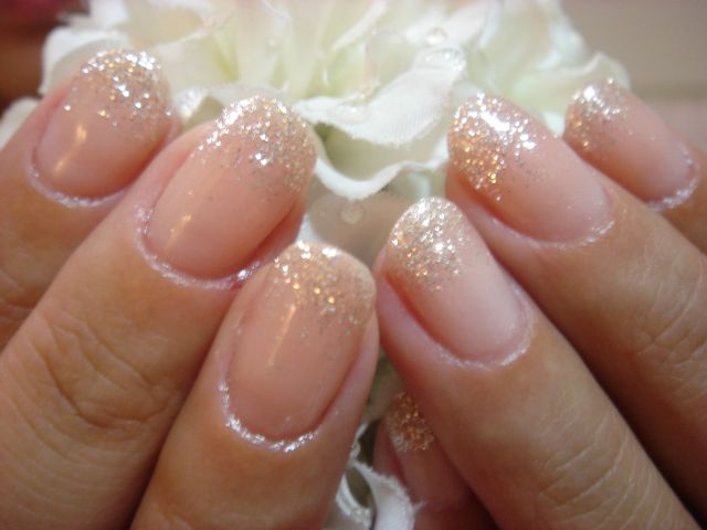 キラキララメ グラデーションネイル Glitter Nails 横浜元町 ネイルサロンｂｌｏｇ