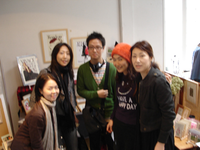 チャムアパートメント展二日目を終えて_e0044855_2171186.jpg