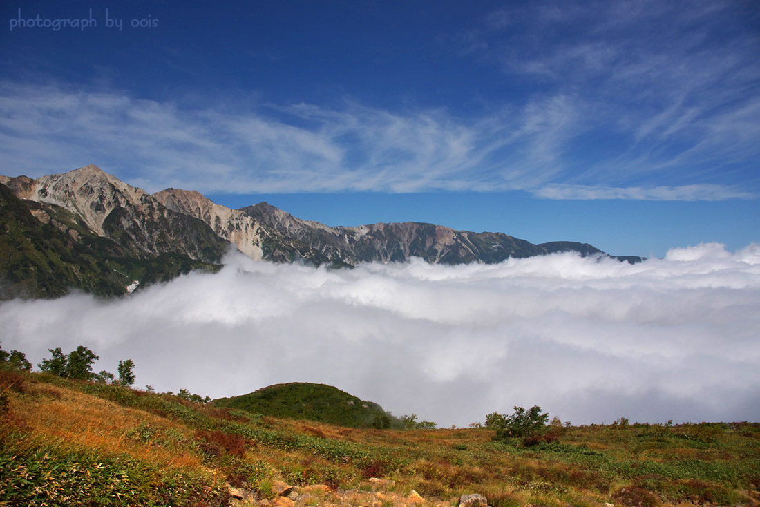 霧・・雲海と秋の雲と青空と_e0123723_169565.jpg