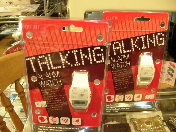 あの\"TALKING ALARM WATCH\"が帰ってきた!?時計がしゃべって会話を録音して再生して、アラームは鳥の声?_b0125570_1057980.jpg
