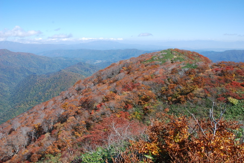 錦秋の朝日連峰（08/10/11-13）：3日目_a0094730_21503630.jpg