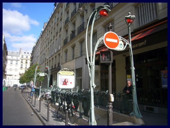 ■パリのメトロ(PARIS)_a0012223_1026843.jpg
