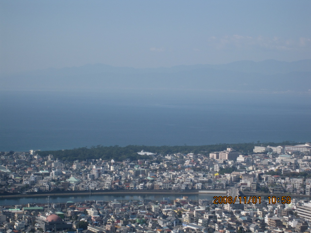 11/1　晩秋の青空_c0133096_183108.jpg