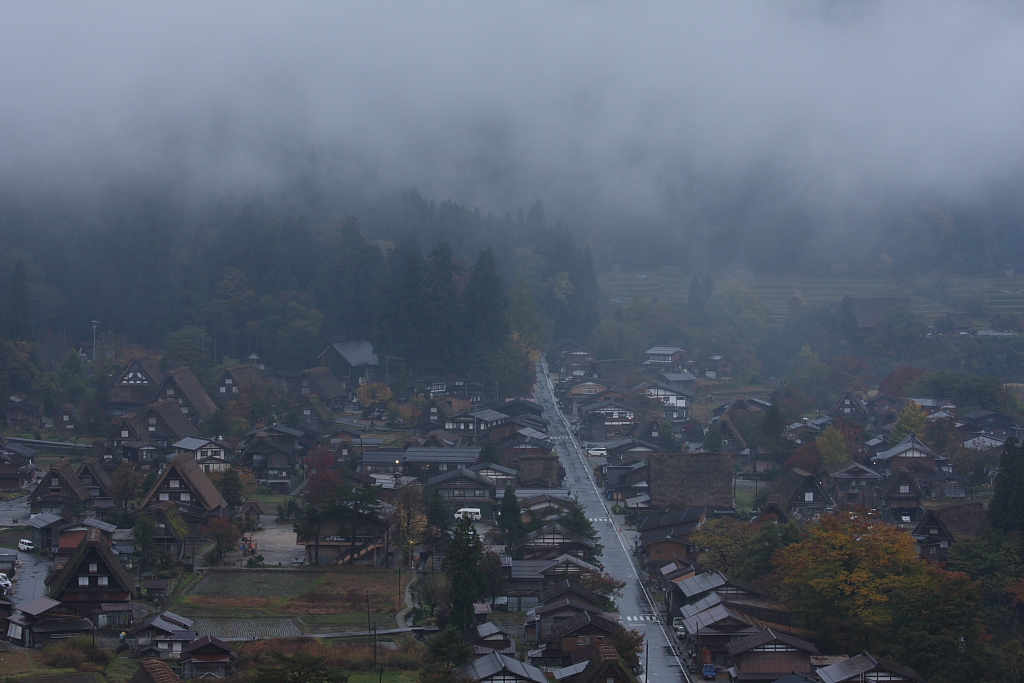 白川郷の朝景_b0116600_933526.jpg