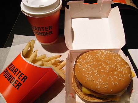 偶然・・だって知らなかったんだもん・・ハンバーガーの新店! 表参道 クォーターパウンダー_b0098884_18323956.jpg