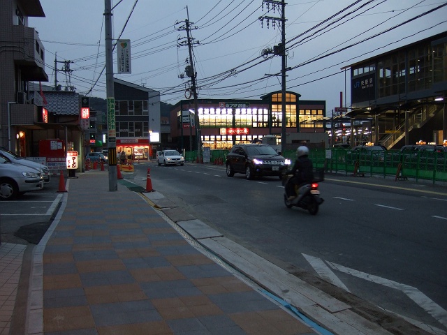 矢野駅前広場、ロータリーが供用開始_b0095061_7331569.jpg