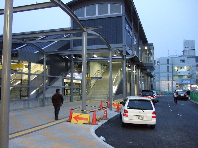 矢野駅前広場、ロータリーが供用開始_b0095061_735824.jpg