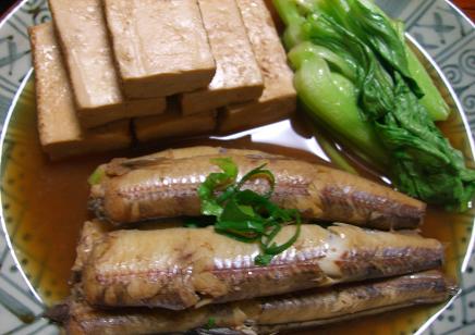 ニギスと焼き豆腐の煮付け 青梗菜添え 有明の蟹漬けで酒も飯も止まらん ちょんまげぶろぐ 2
