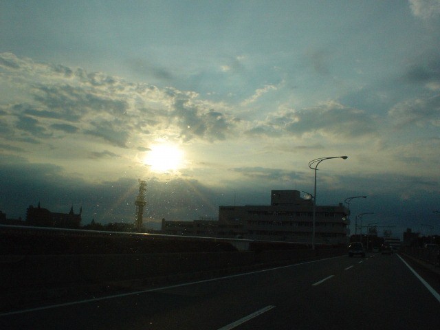 朝の道・・_d0039111_11204127.jpg