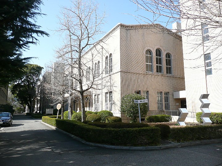 神戸大学 人文社会系図書館 レトロな建物を訪ねて 神戸大学 人文社会系図書館 レトロな建物を訪ねて