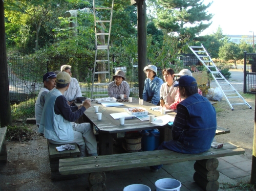 定例活動日&カレーパーティー_c0108460_19144810.jpg