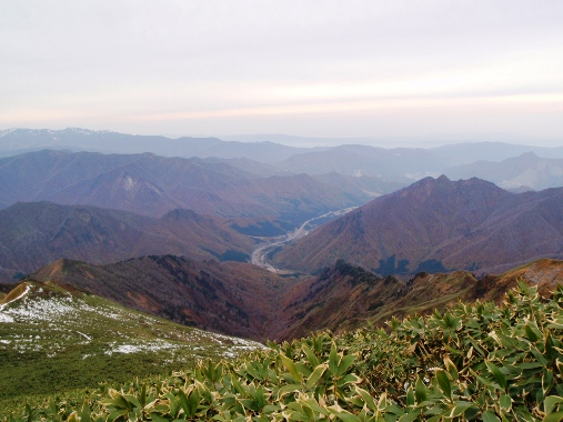 茂倉岳~谷川岳縦走2 氷と岩の尾根_c0177814_1032250.jpg