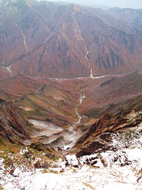 茂倉岳~谷川岳縦走2 氷と岩の尾根_c0177814_9472851.jpg