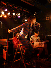 c0127670_2336438.gif