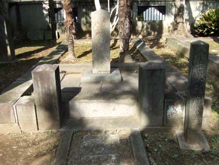 林氏墓地 お邪魔してまいりました_d0080566_1833736.jpg