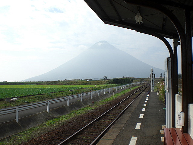 日本最南端の駅（西大山駅）_b0149867_2028283.jpg