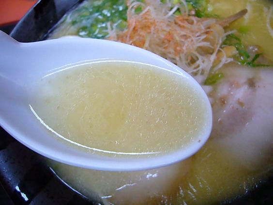 萬福軒《親子ラーメン(白)》 _f0108049_2095088.jpg