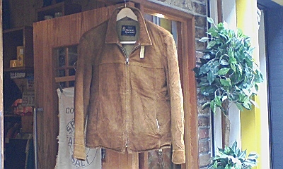 1万円着れる革ジャン! (トアウエスト神戸店・ビンテージ)_c0078587_12565472.jpg