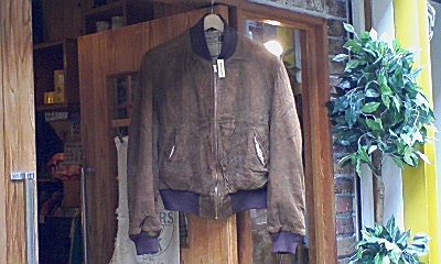 1万円着れる革ジャン! (トアウエスト神戸店・ビンテージ)_c0078587_1323255.jpg