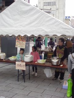 第14回「あぐり市」・・・御膳人参と新米「ミルキークィーン」。_f0177295_19544817.jpg