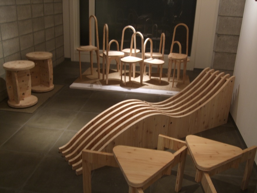 803）　創　「15人のクリエイターによる　『木の椅子展』」　終了・10月29日（木）～11月10日（月）_f0126829_23214161.jpg