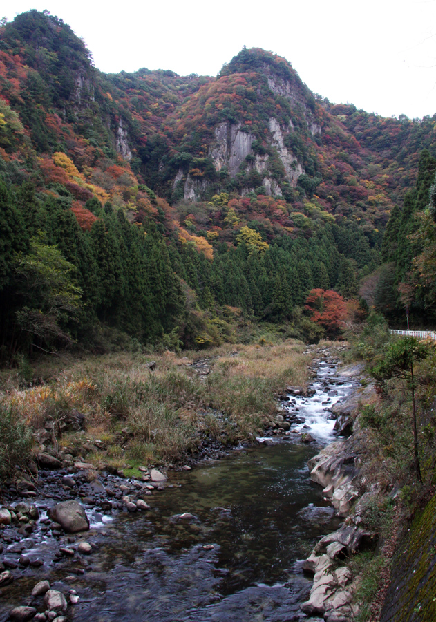 曽爾村 奥香落渓 紅葉 魅せられて大和路 曽爾村 奥香落渓 紅葉 魅せられて大和路