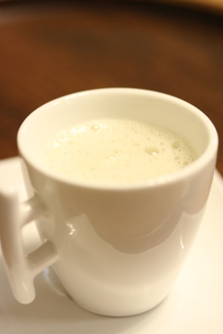 soupe de chataigne                   栗のスープ　アミューズブッシュ_e0074251_18444459.jpg