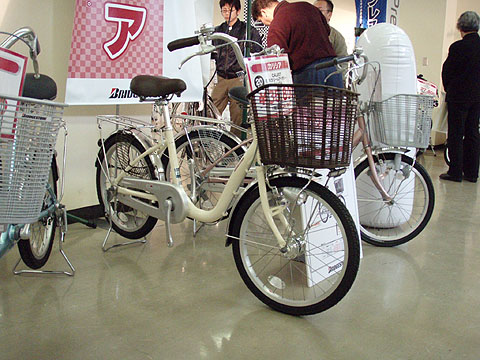 ブリヂストン2009展示発表会_e0126901_18431075.jpg