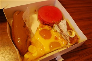 食べてるか、歩いてるか。_c0116714_050819.jpg