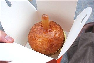 食べてるか、歩いてるか。_c0116714_2341916.jpg