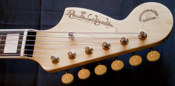 シースルー・ブラウンのPsychomaster Customが完成!_e0053731_2001566.jpg