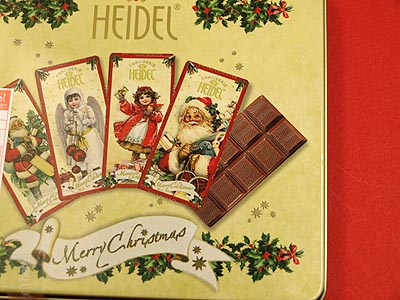 ☆HEIDELのノスタルジックチョコ エンボス缶☆_c0092953_4203468.jpg
