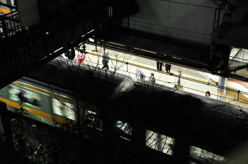 雲一つなき満月の夜にレンズと遊ぶ_a0031363_06182.jpg