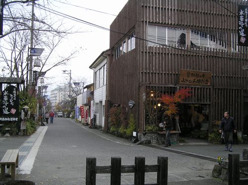 阿蘇神社周辺を散策。_d0148729_2250838.jpg